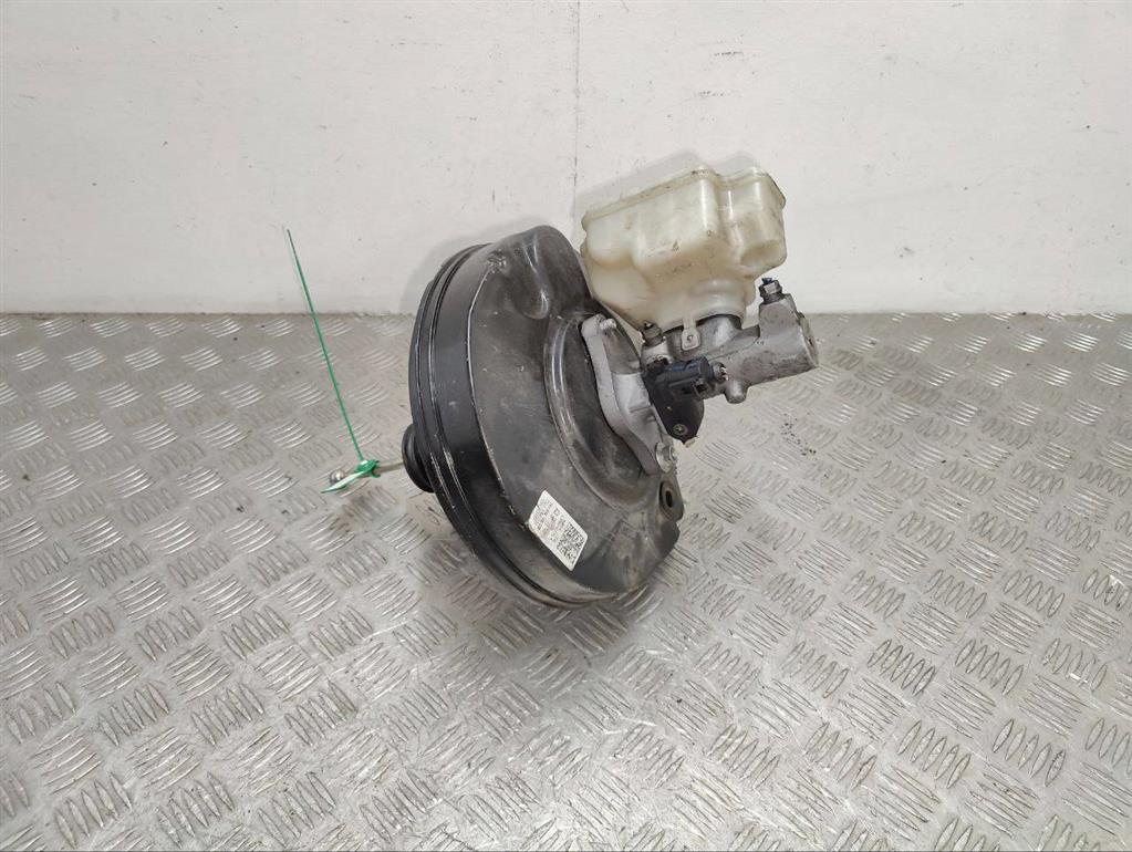 Вакуумный усилитель тормозов