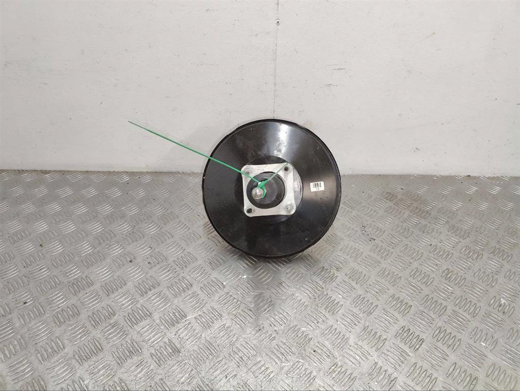 Вакуумный усилитель тормозов