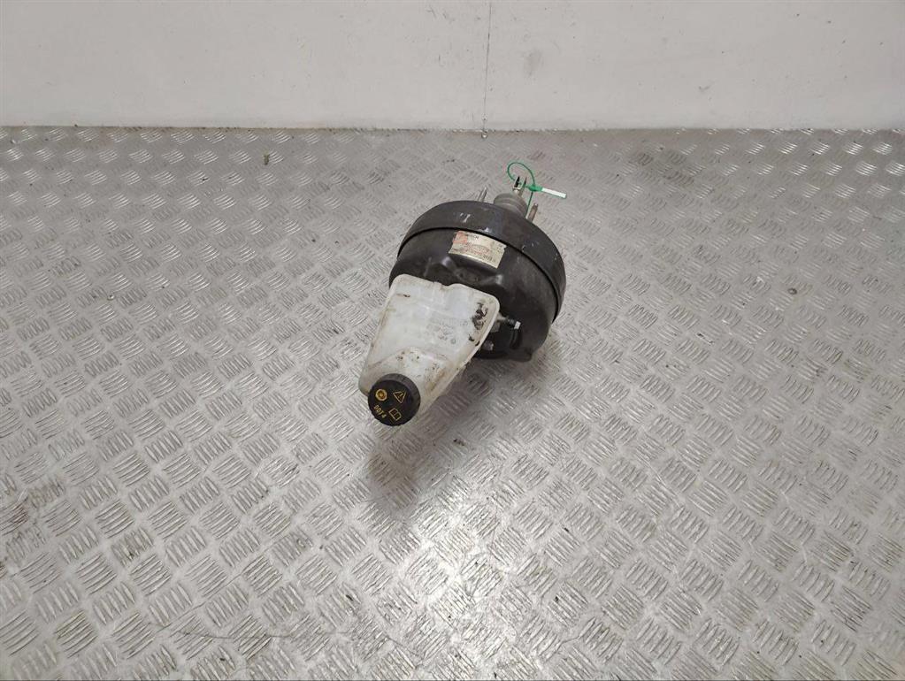 Вакуумный усилитель тормозов