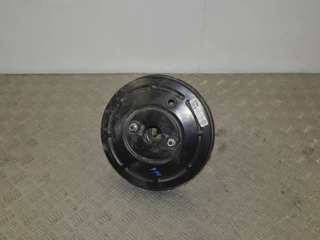 Вакуумный усилитель тормозов