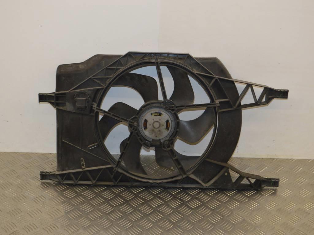 Вентилятор радиатора Renault Laguna 2 (2001-2007) 8200025635
