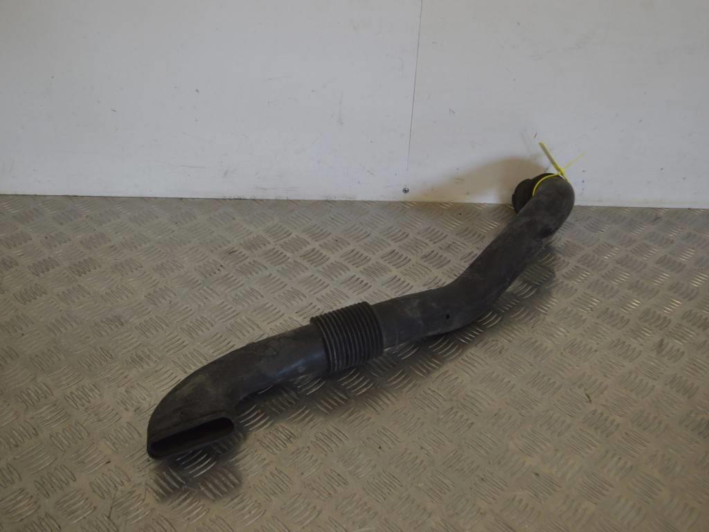 Воздухозаборник Renault Trafic 2 (2001-2006) 8200072754, 91166663