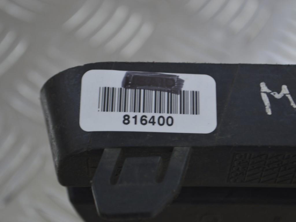 Заглушка (решетка) в бампер Renault Megane 2 (2002-2008) 8200115119