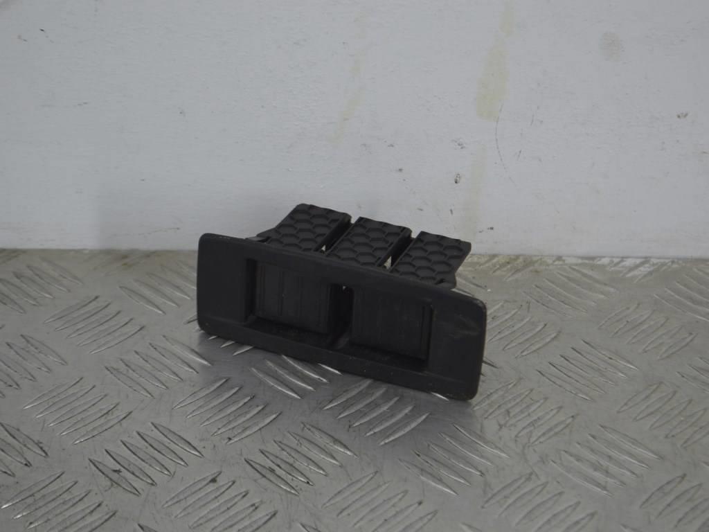 Замок багажника Renault Laguna 3 (2007-2015) 905700006R