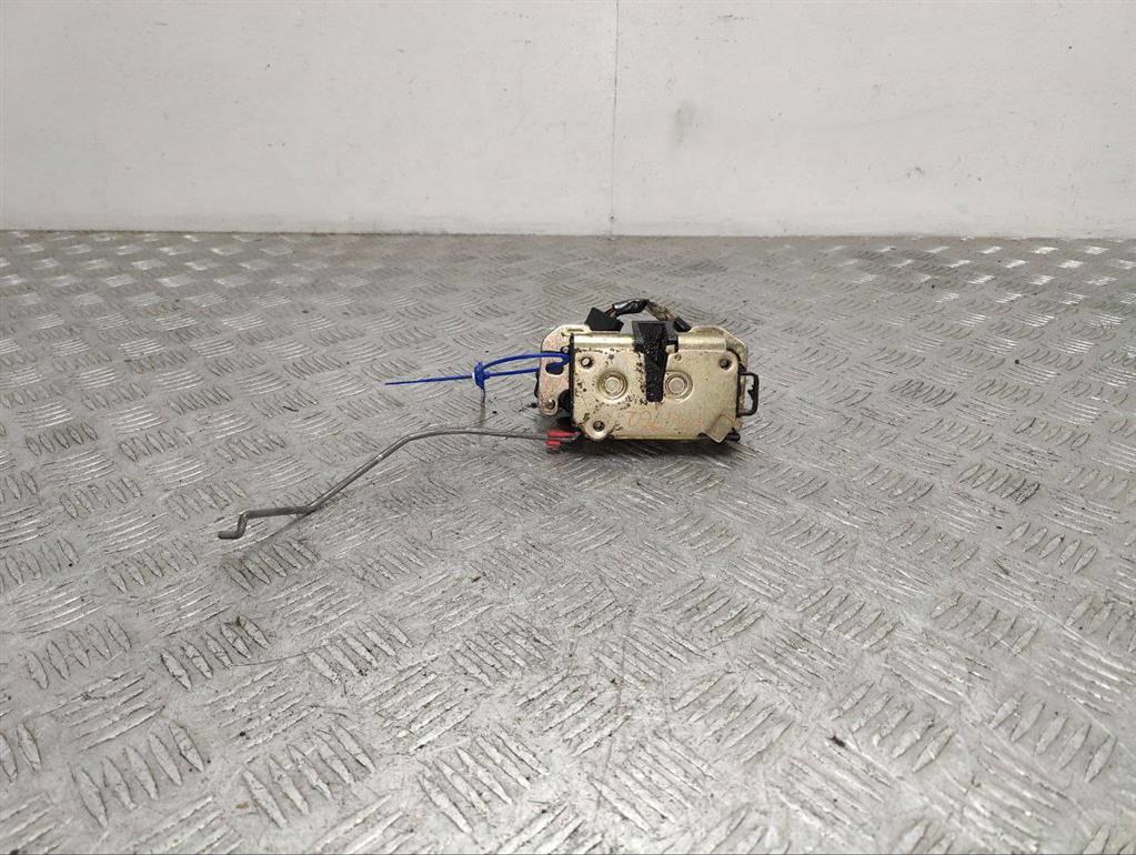 Замок багажника