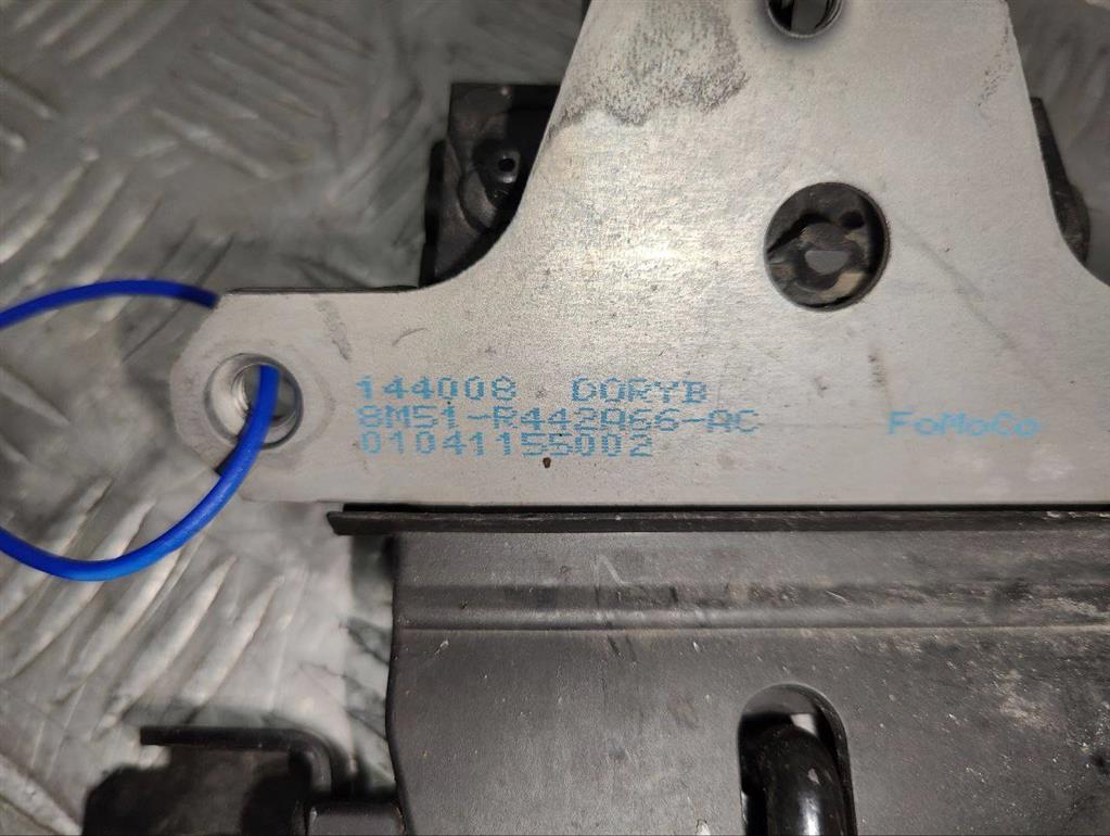 Замок багажника