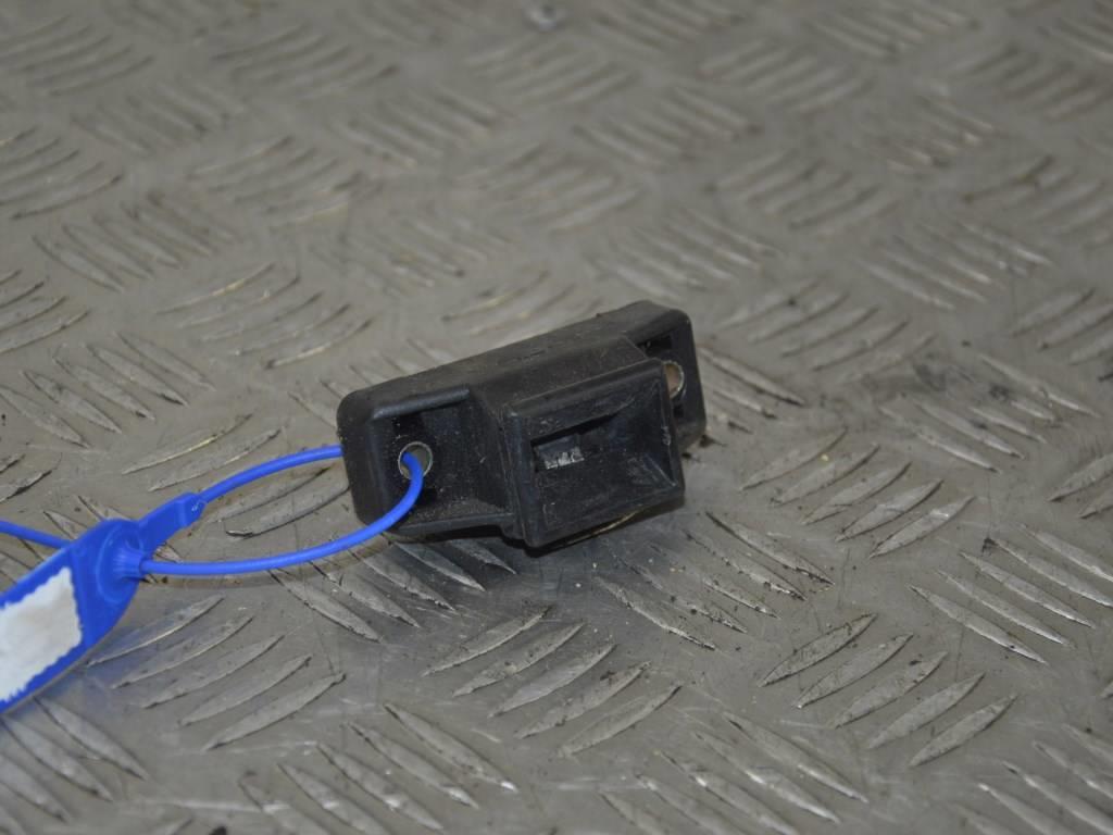 Замок багажника