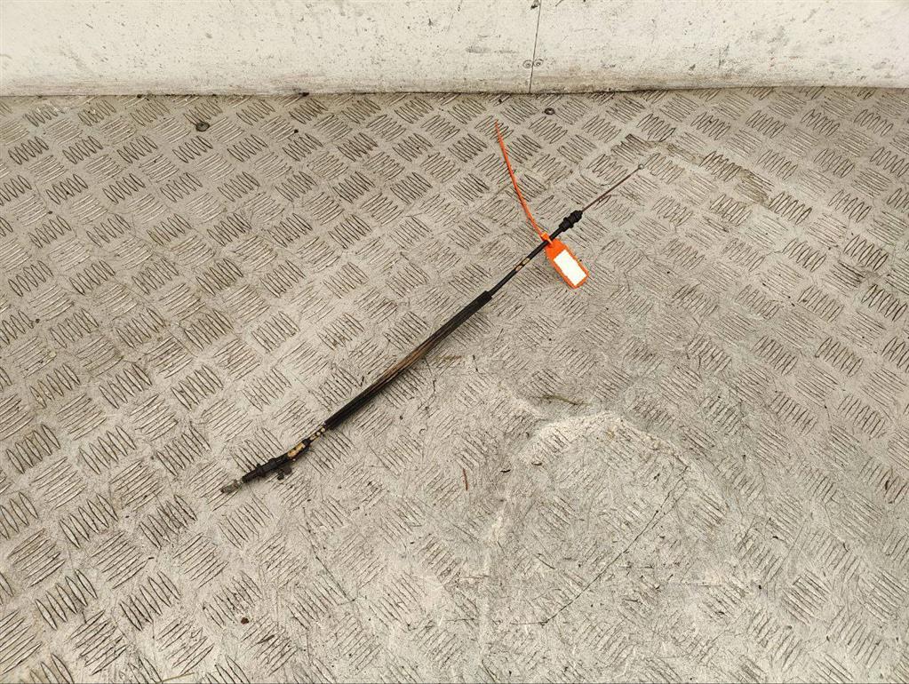 Трос двери передней