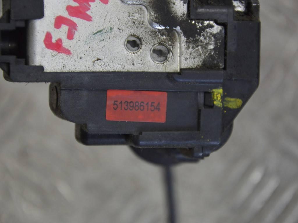 Замок двери передней левой Renault Kangoo 2 (2007-2019)