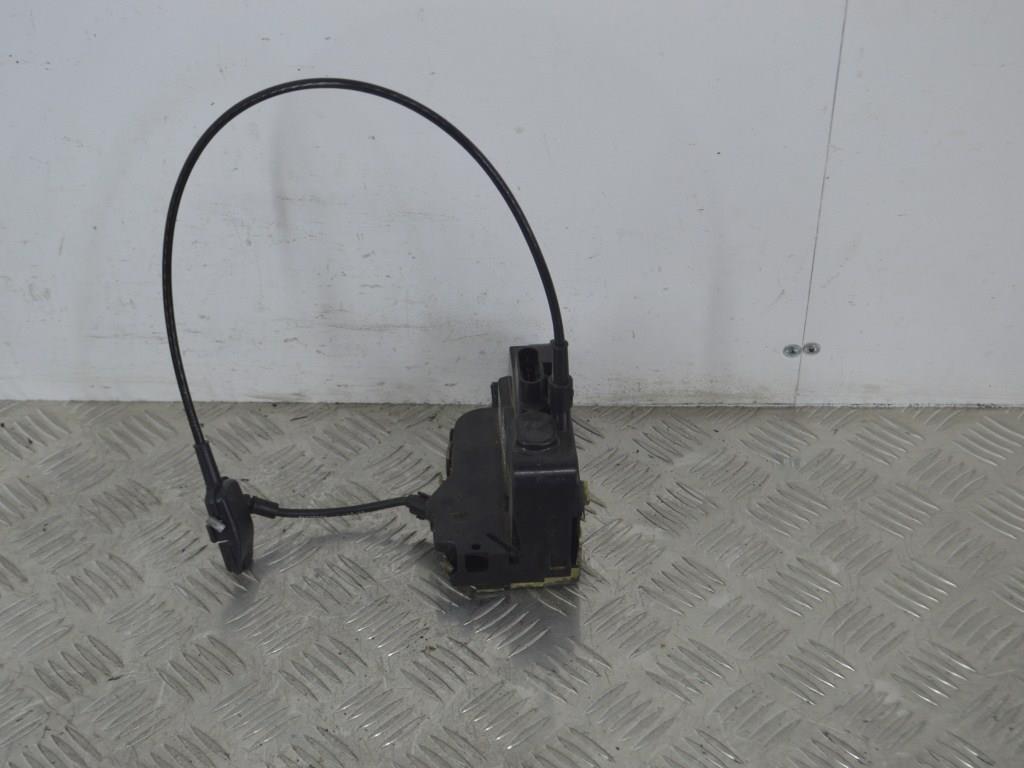 Замок двери передней правой