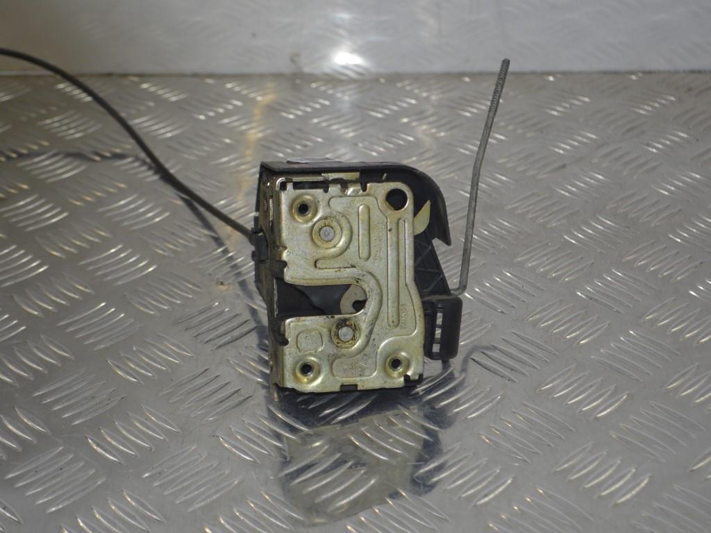 Замок двери передней правой