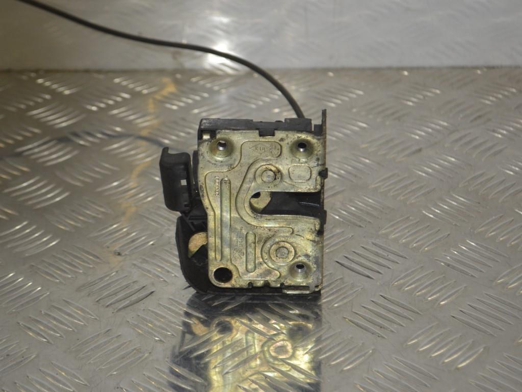 Замок двери передней правой