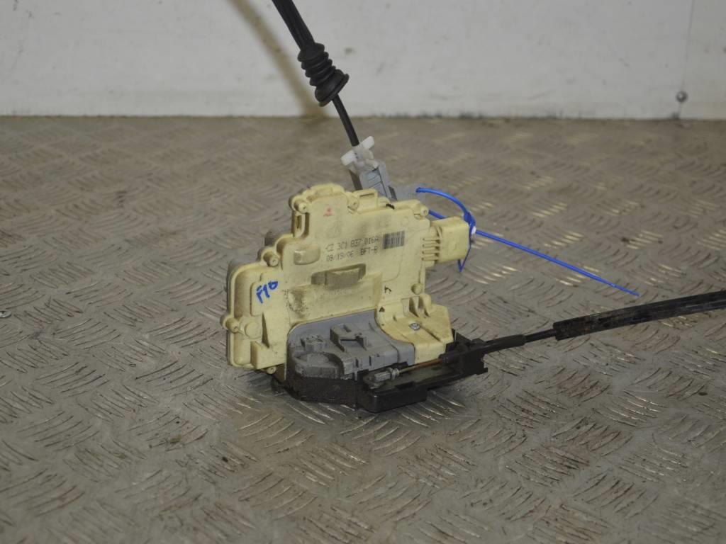 Замок двери передней правой