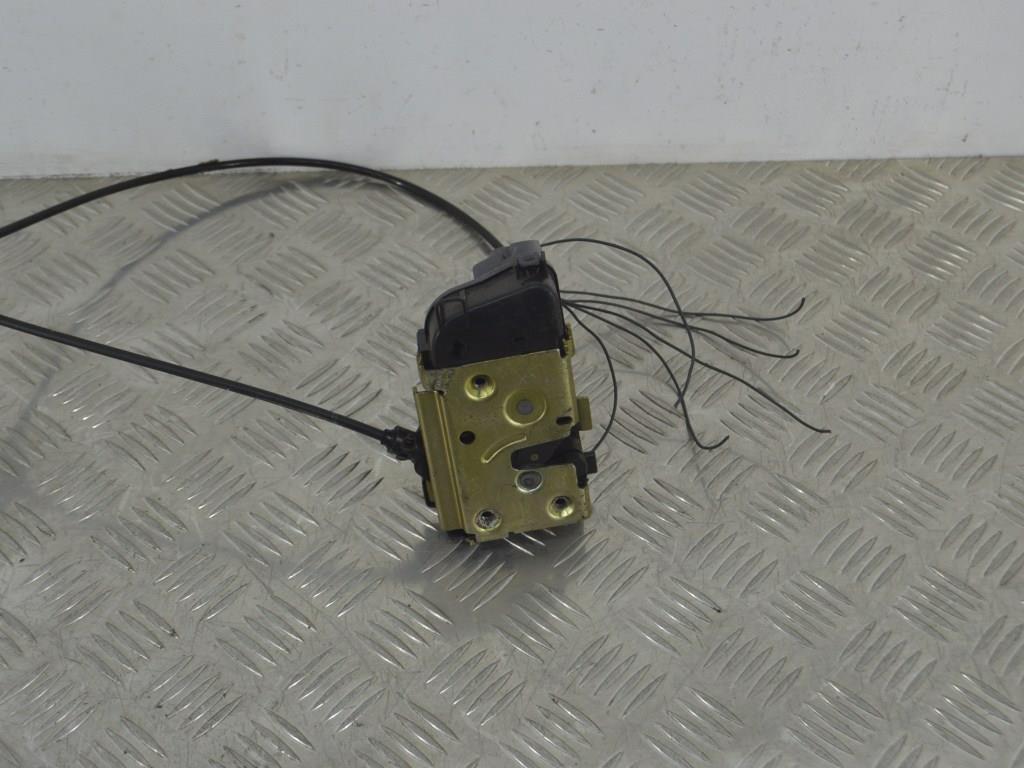 Замок двери задней левой