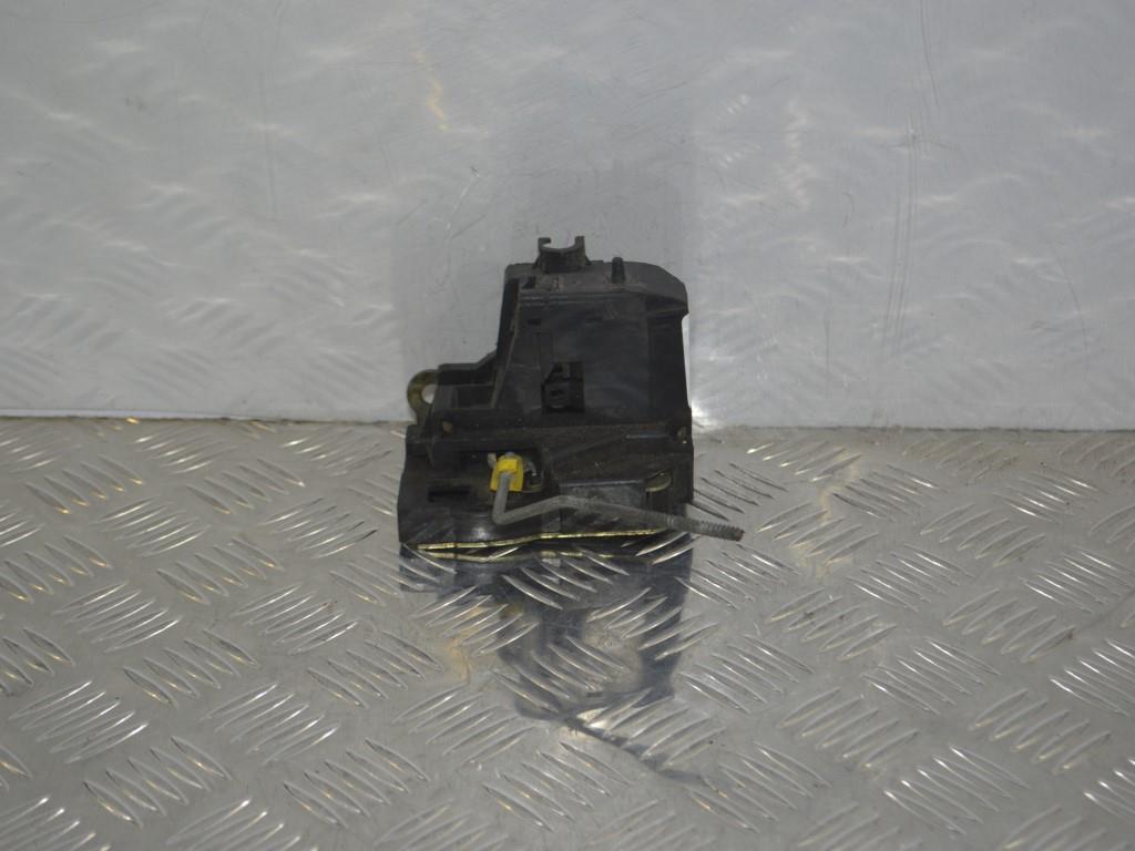 Замок двери задней левой Renault Scenic 1 (1996-2003)