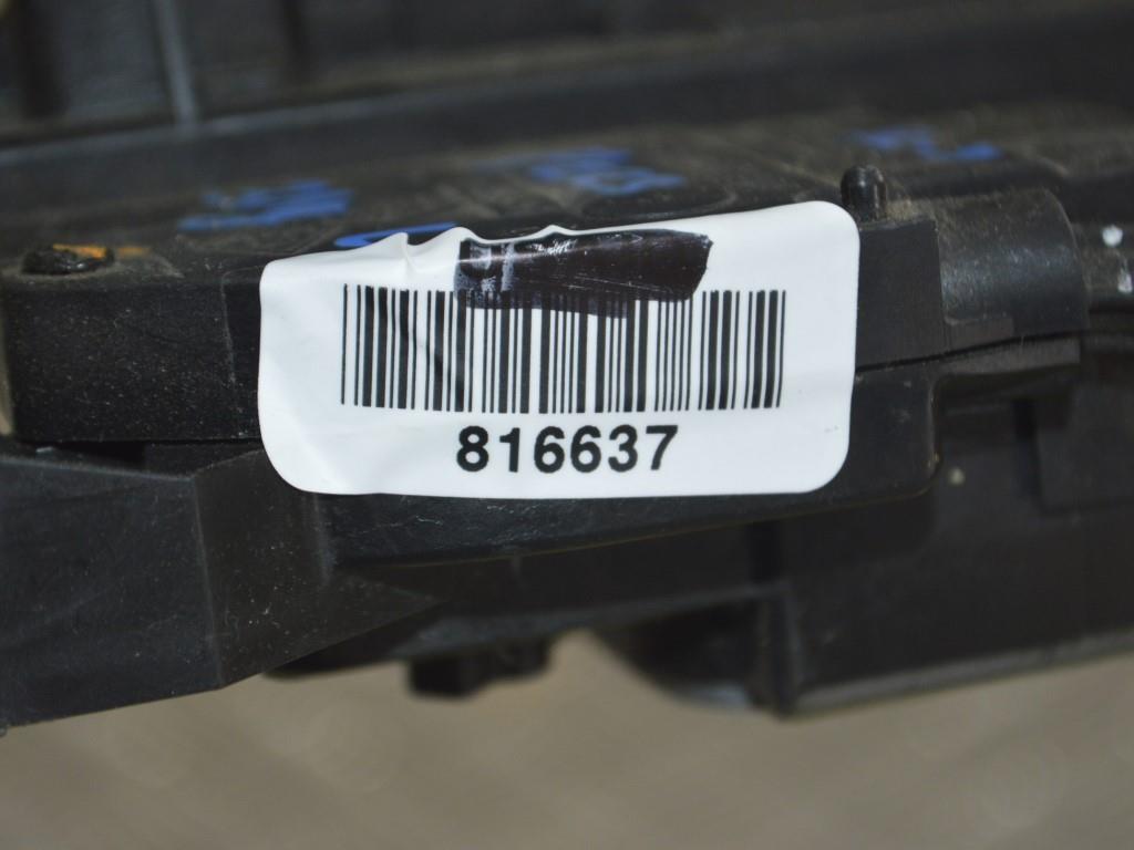 Замок двери задней левой Renault Scenic 3 (2008-2015) 825030004R