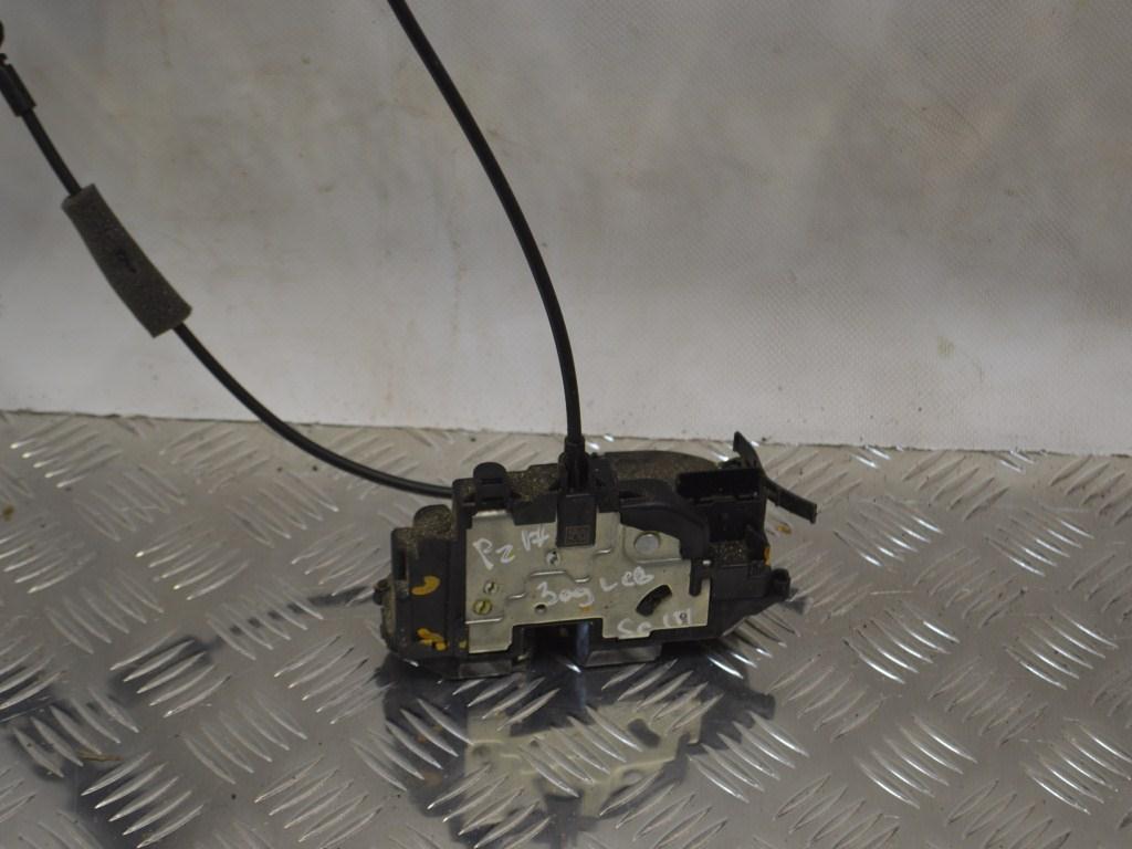 Замок двери задней левой