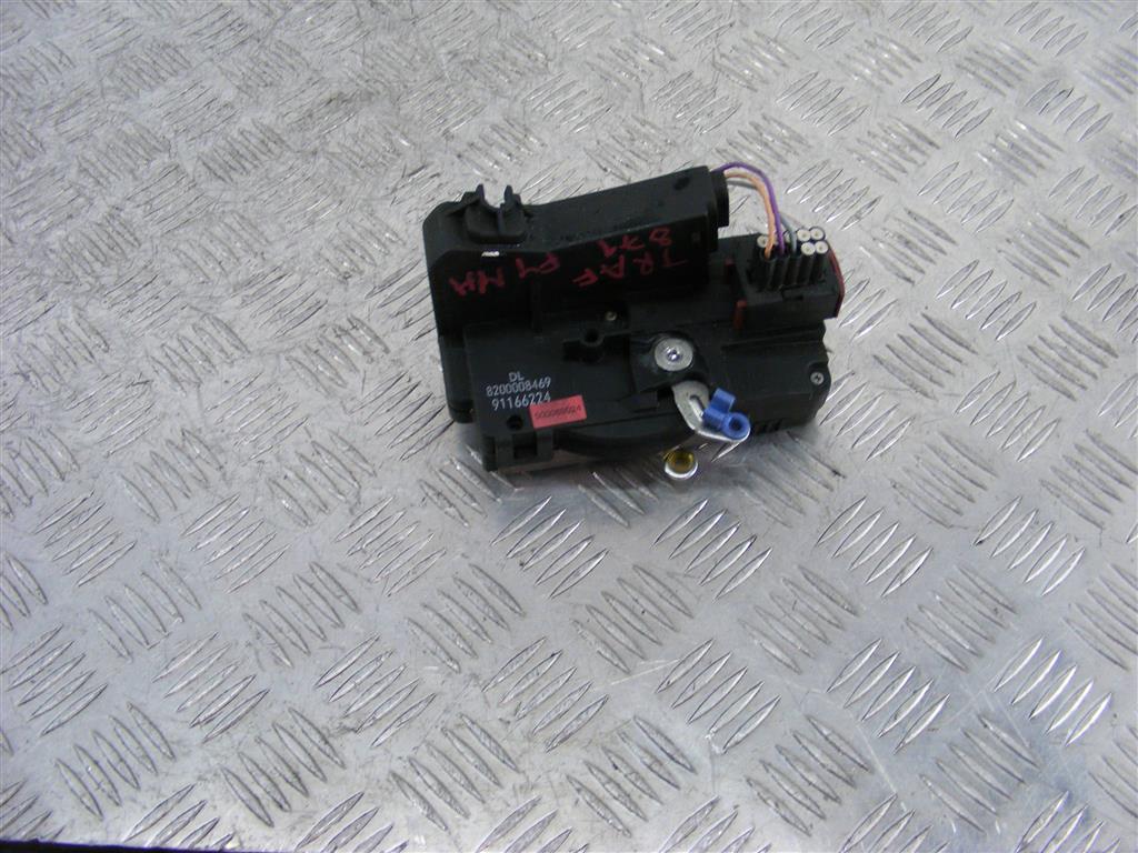 Замок двери задней левой