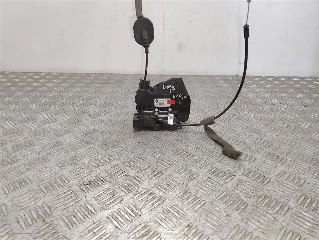 Замок двери задней левой