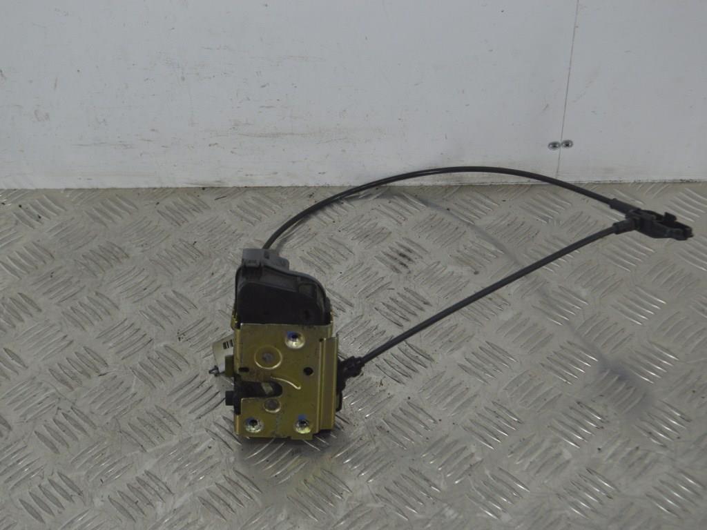 Замок двери задней правой