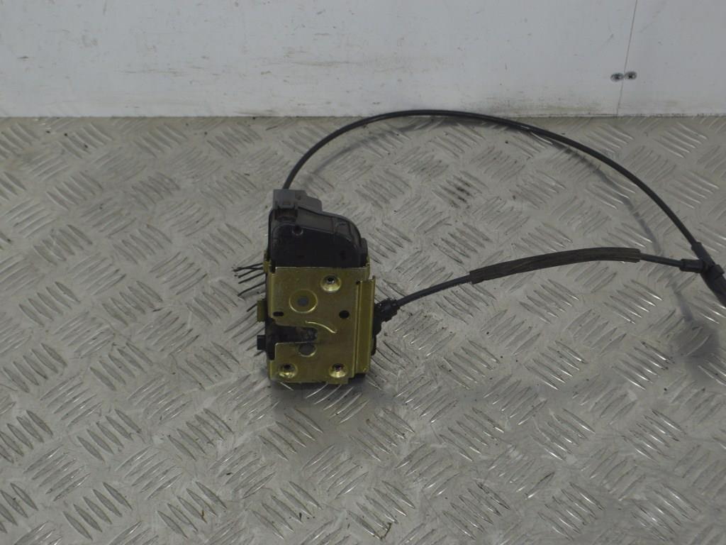 Замок двери задней правой