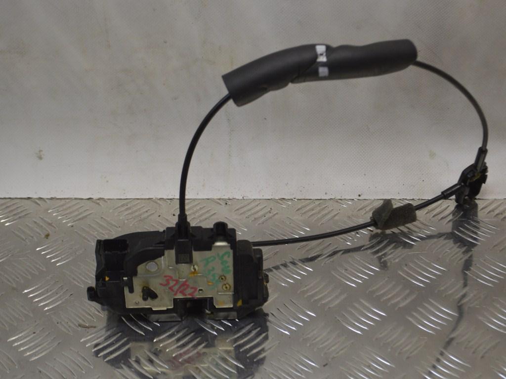 Замок двери задней правой Renault Scenic 3 (2008-2015) 825020004R