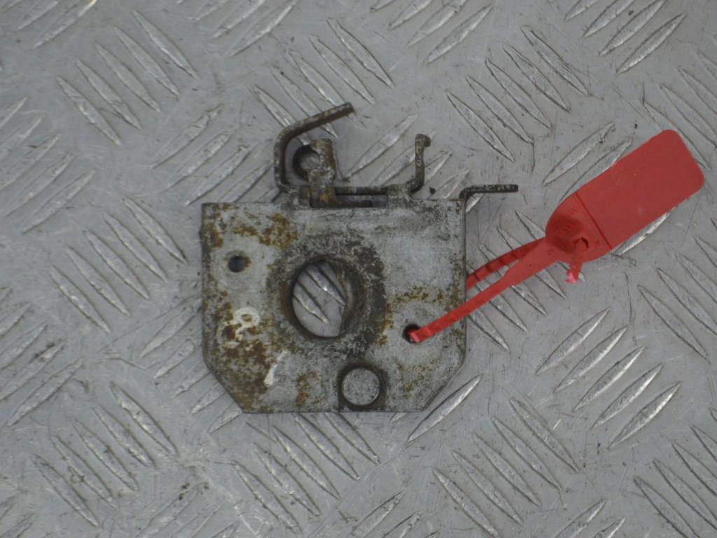 Замок капота Renault Trafic 2 (2001-2006) 8200236510