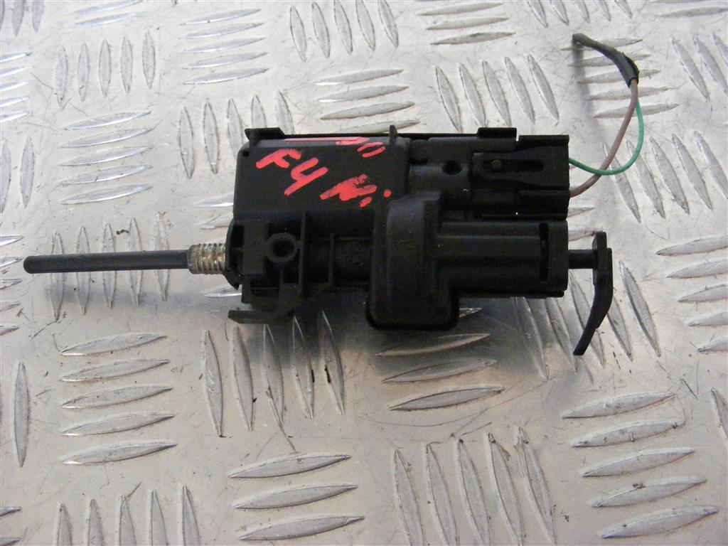 Замок лючка топливного бака