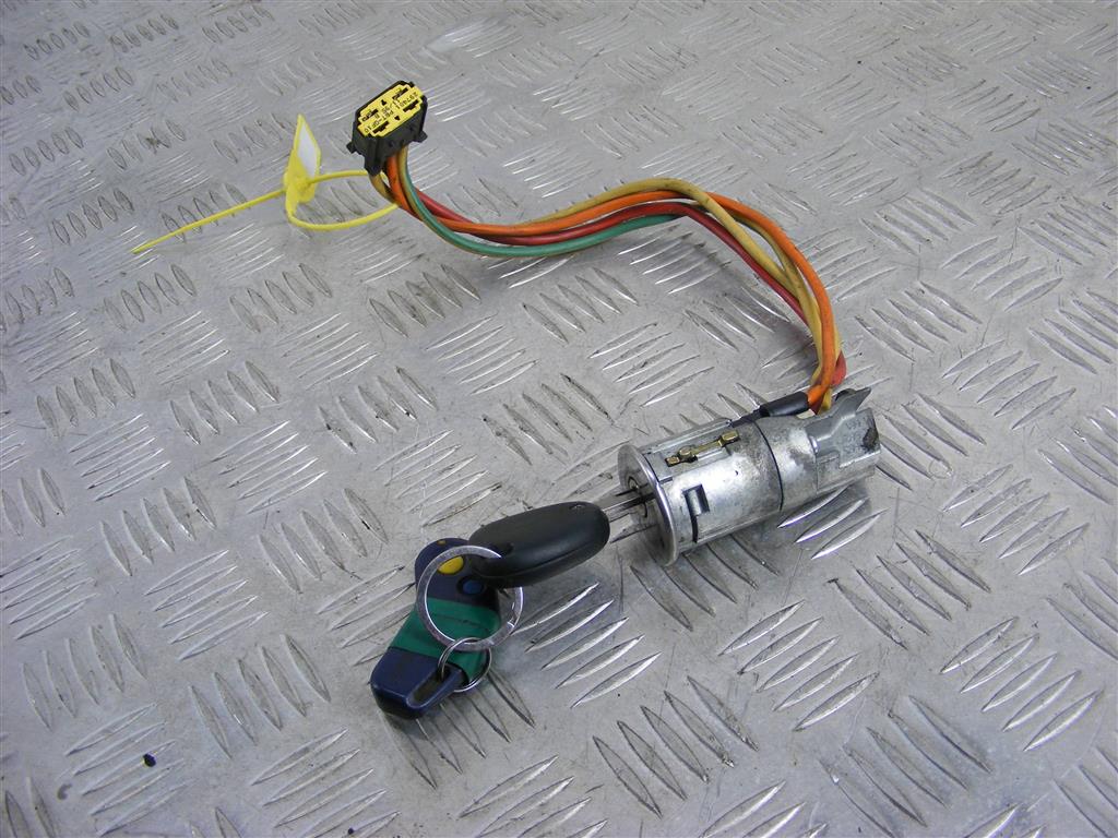 Замок зажигания Renault Megane 1 (1996-2002)