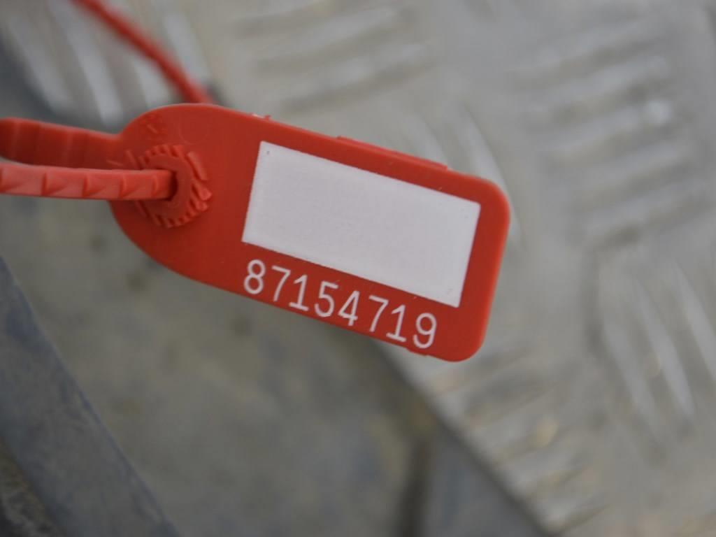 Защита арок передняя левая (подкрылок)