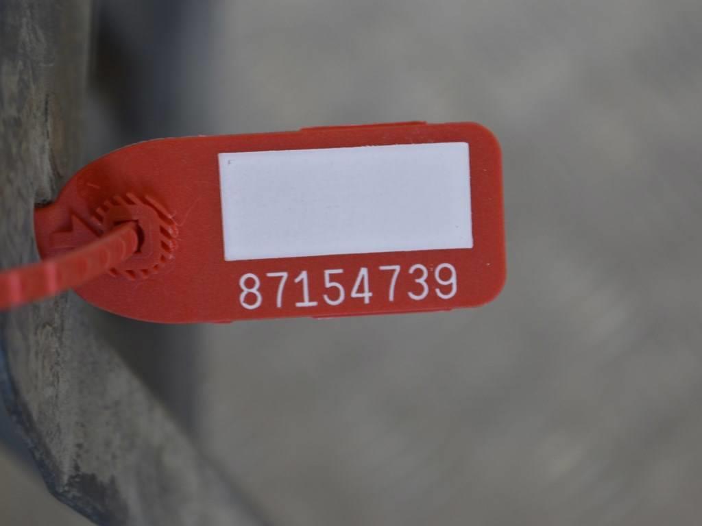 Защита арок передняя левая (подкрылок)