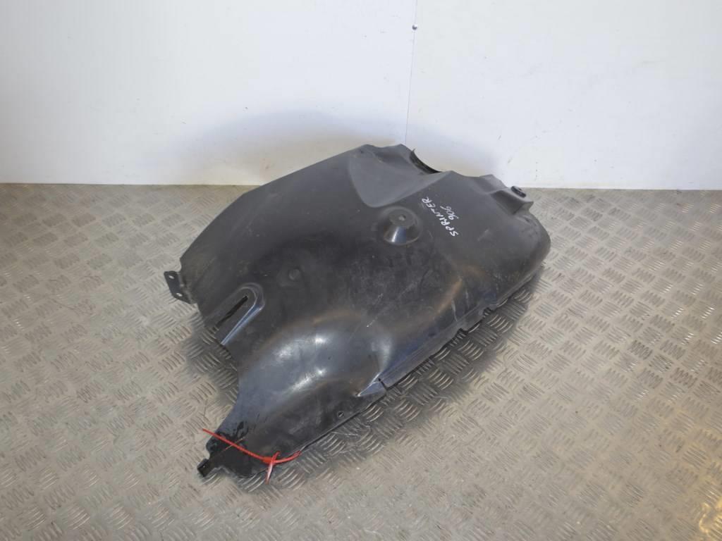 Защита арок передняя правая (подкрылок)