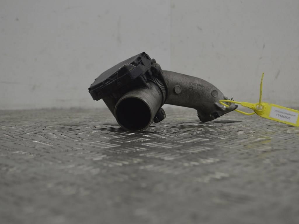 Заслонка дроссельная Renault Scenic 2 (2003-2009) 8200302798
